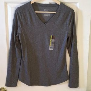 No boundaries Longsleeve V-neck T-shirt